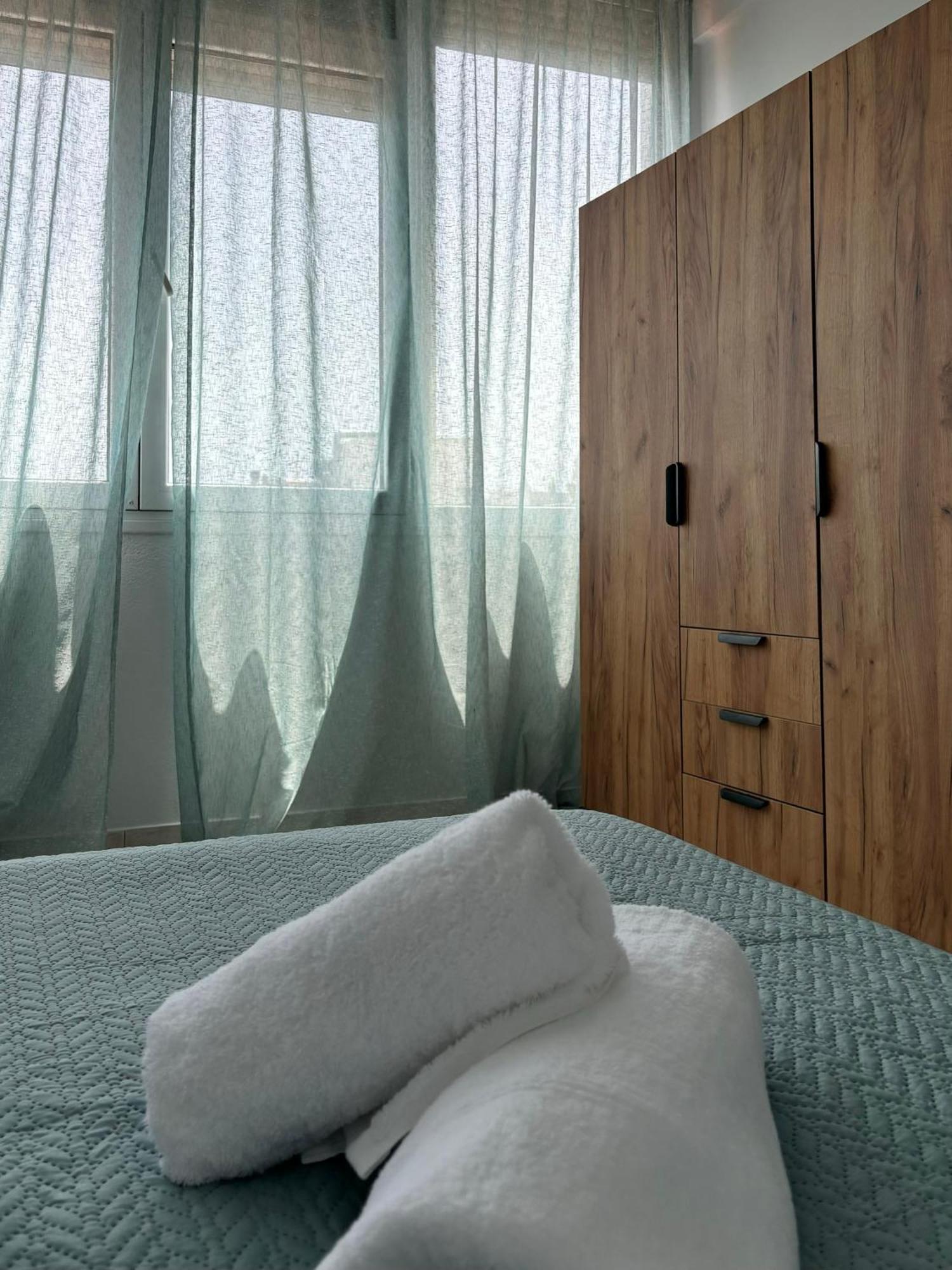 Seascape Terrace Apartment *